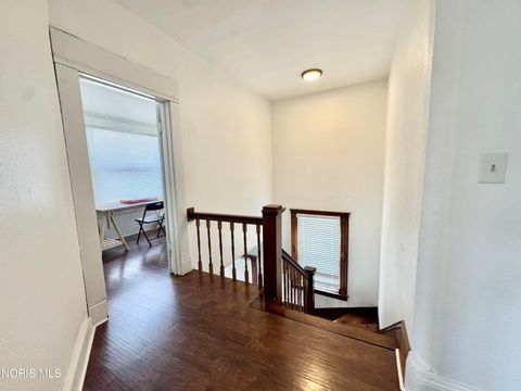 Tiny photo for 317 Western Avenue, Toledo, OH 43609 (MLS # 10004636)