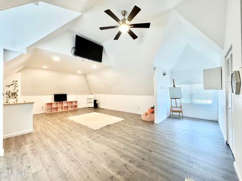 Tiny photo for 317 Western Avenue, Toledo, OH 43609 (MLS # 10004636)