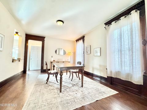 Tiny photo for 317 Western Avenue, Toledo, OH 43609 (MLS # 10004636)