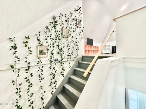 Tiny photo for 317 Western Avenue, Toledo, OH 43609 (MLS # 10004636)