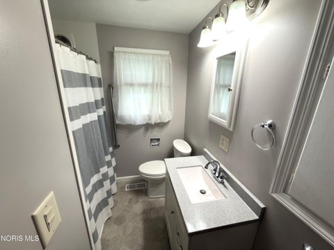 Tiny photo for 214 Maywinn Road, Defiance, OH 43512 (MLS # 10012830)