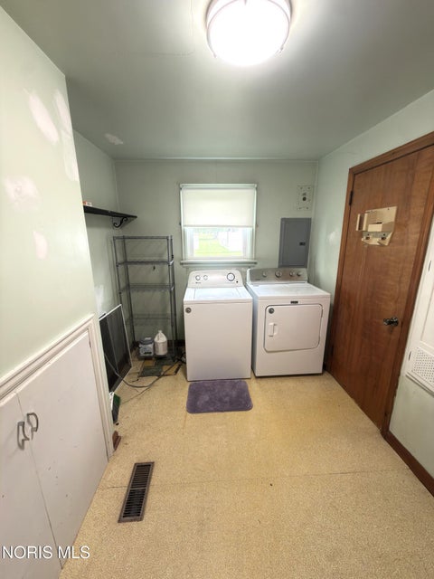 Tiny photo for 214 Maywinn Road, Defiance, OH 43512 (MLS # 10012830)