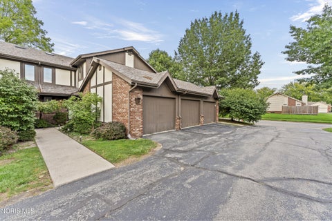 Photo of 1774 Hidden Ridge Road, Toledo, OH 43615 (MLS # 10013496)