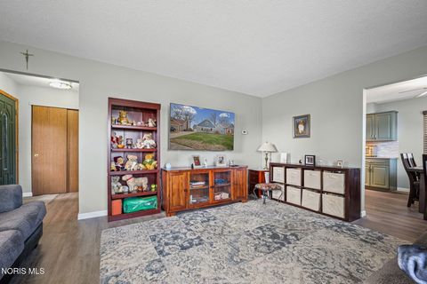 Tiny photo for 2718 Detwiler Drive, Toledo, OH 43611 (MLS # 10005300)