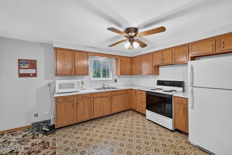 Tiny photo for 1512 Highland Green Drive, Toledo, OH 43614 (MLS # 10013324)