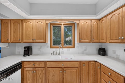 Tiny photo for 1512 Highland Green Drive, Toledo, OH 43614 (MLS # 10013324)