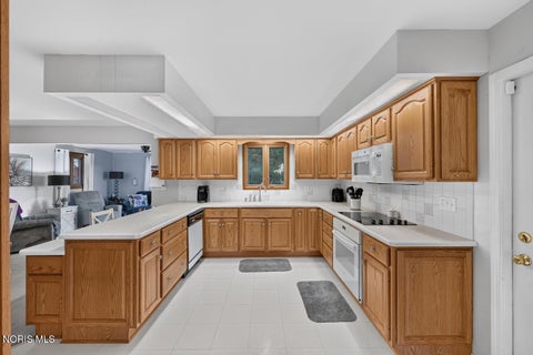 Tiny photo for 1512 Highland Green Drive, Toledo, OH 43614 (MLS # 10013324)