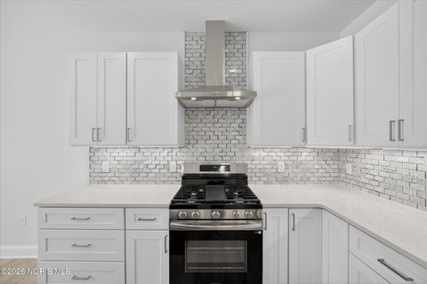 Tiny photo for 9520 Sheffield Road, Perrysburg, OH 43551 (MLS # 10003812)