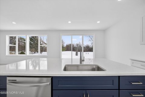 Tiny photo for 9520 Sheffield Road, Perrysburg, OH 43551 (MLS # 10003812)