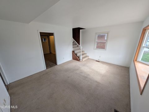 Tiny photo for 5563 302nd Street, Toledo, OH 43611 (MLS # 10006556)