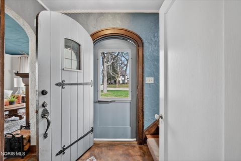 Tiny photo for 2947 Darlington Road, Toledo, OH 43606 (MLS # 10005808)