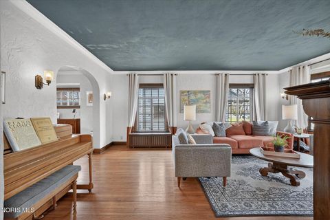 Tiny photo for 2947 Darlington Road, Toledo, OH 43606 (MLS # 10005808)