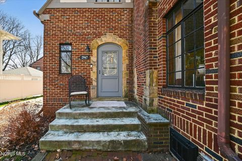 Tiny photo for 2947 Darlington Road, Toledo, OH 43606 (MLS # 10005808)