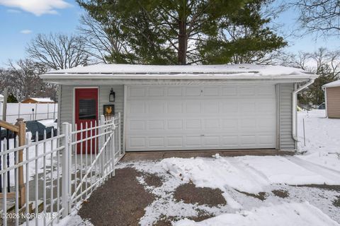 Tiny photo for 2352 Castlewood Drive, Toledo, OH 43613 (MLS # 10003722)