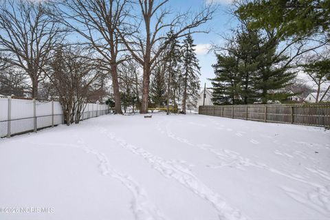Tiny photo for 2352 Castlewood Drive, Toledo, OH 43613 (MLS # 10003722)