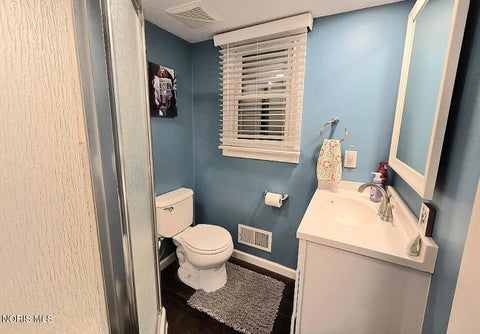 Tiny photo for 722 Meadow Springs Court, Maumee, OH 43537 (MLS # 10014119)