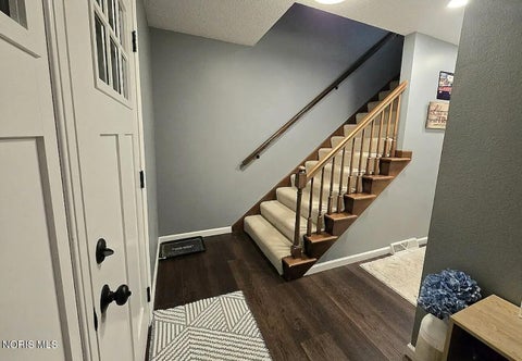 Tiny photo for 722 Meadow Springs Court, Maumee, OH 43537 (MLS # 10014119)