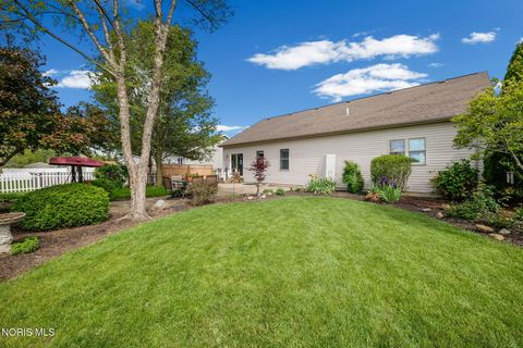 Tiny photo for 1231 E Lincoln Street, Findlay, OH 45840 (MLS # 10007954)