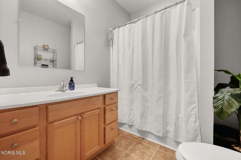 Tiny photo for 1231 E Lincoln Street, Findlay, OH 45840 (MLS # 10007954)