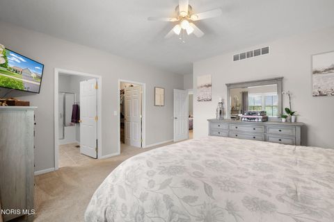 Tiny photo for 1231 E Lincoln Street, Findlay, OH 45840 (MLS # 10007954)