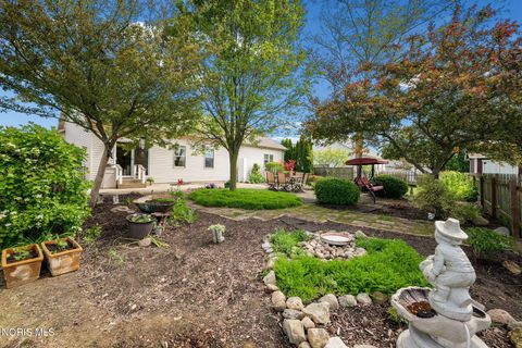 Tiny photo for 1231 E Lincoln Street, Findlay, OH 45840 (MLS # 10007954)