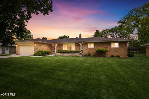 Photo of 3554 Whitegate Drive, Toledo, OH 43607 (MLS # 10007806)