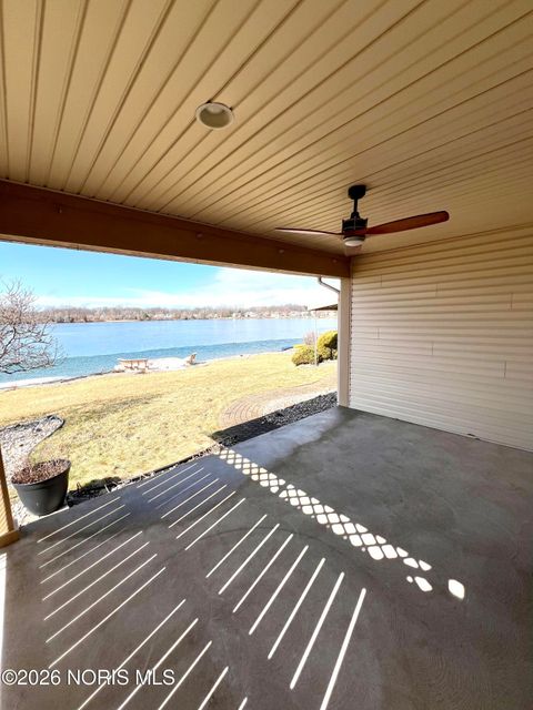 Tiny photo for 658 E Shoreline Drive, Holland, OH 43528 (MLS # 10003994)