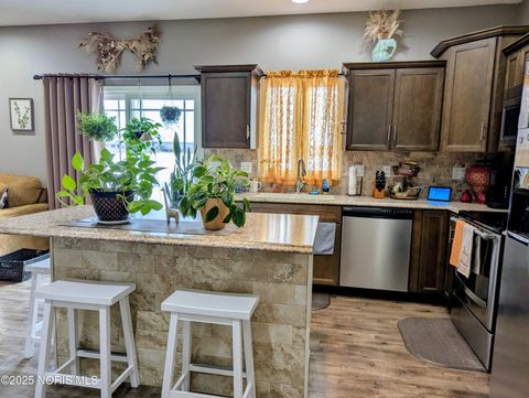 Tiny photo for 813 Murbach Street, Archbold, OH 43502 (MLS # 10001940)