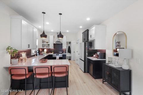 Tiny photo for 6035 Walnut Springs Boulevard, Sylvania, OH 43560 (MLS # 10001063)