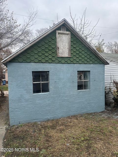 Tiny photo for 835 Toronto Avenue, Toledo, OH 43609 (MLS # 10001627)