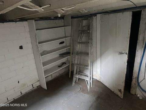 Tiny photo for 835 Toronto Avenue, Toledo, OH 43609 (MLS # 10001627)