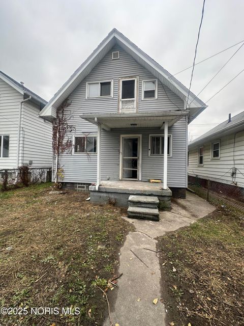 Tiny photo for 835 Toronto Avenue, Toledo, OH 43609 (MLS # 10001627)