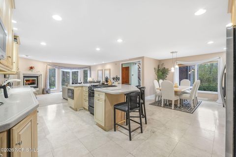 Tiny photo for 8801 W Bancroft Street, Toledo, OH 43617 (MLS # 10002991)