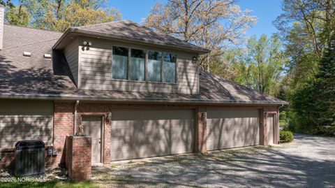 Tiny photo for 8801 W Bancroft Street, Toledo, OH 43617 (MLS # 10002991)