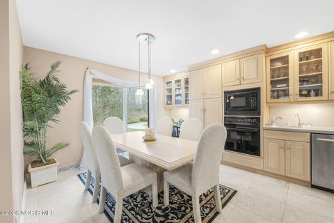 Tiny photo for 8801 W Bancroft Street, Toledo, OH 43617 (MLS # 10002991)