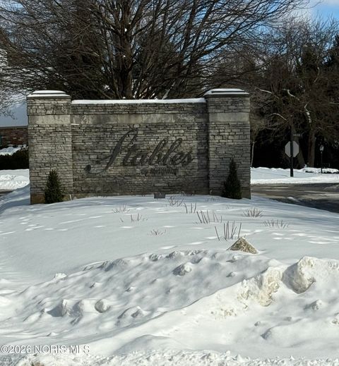 Photo of 3 Stableside Road, Ottawa Hills, OH 43615 (MLS # 10003958)