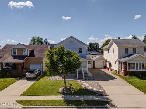 Tiny photo for 409 W Washington Street, Napoleon, OH 43545 (MLS # 10009129)