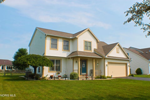 Tiny photo for 437 Wolf Creek Court, Perrysburg, OH 43551 (MLS # 10010585)