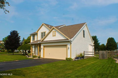 Tiny photo for 437 Wolf Creek Court, Perrysburg, OH 43551 (MLS # 10010585)