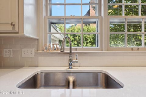 Tiny photo for 3544 Edgevale Road, Ottawa Hills, OH 43606 (MLS # 10003890)