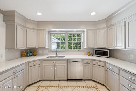 Tiny photo for 3544 Edgevale Road, Ottawa Hills, OH 43606 (MLS # 10003890)