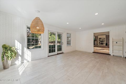 Tiny photo for 3544 Edgevale Road, Ottawa Hills, OH 43606 (MLS # 10003890)