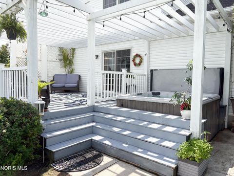 Tiny photo for 910 Water Street, Woodville, OH 43469 (MLS # 10010010)