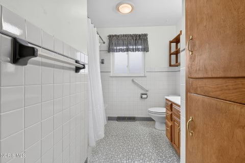 Tiny photo for 298 S Coy Road, Oregon, OH 43616 (MLS # 10012837)