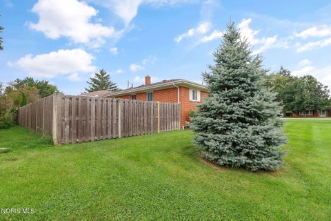 Tiny photo for 298 S Coy Road, Oregon, OH 43616 (MLS # 10012837)