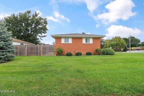 Tiny photo for 298 S Coy Road, Oregon, OH 43616 (MLS # 10012837)