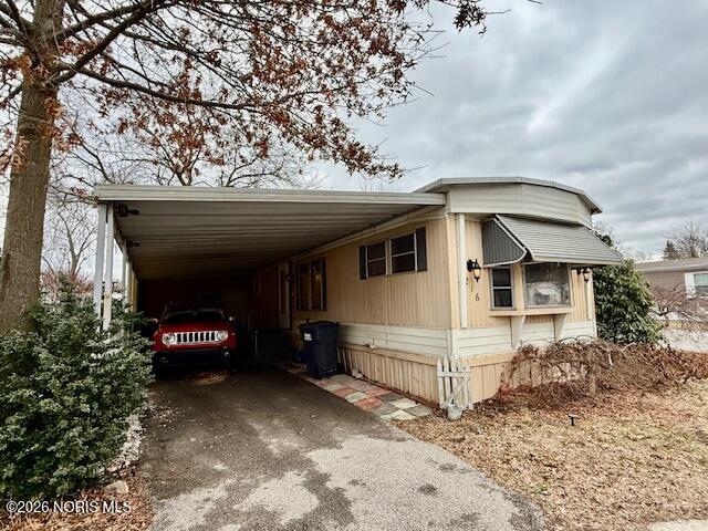 216 W Woodside Terrace