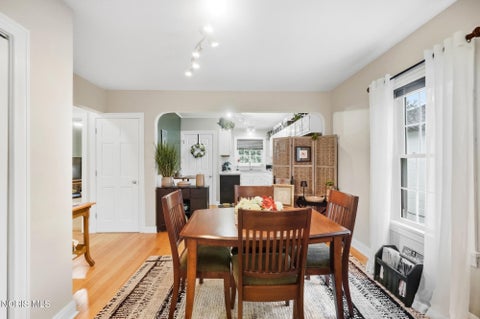 Tiny photo for 405 W Wayne Street, Maumee, OH 43537 (MLS # 10013776)
