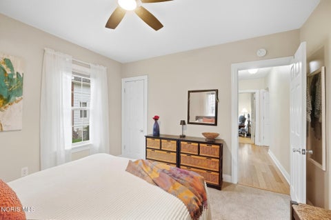 Tiny photo for 405 W Wayne Street, Maumee, OH 43537 (MLS # 10013776)