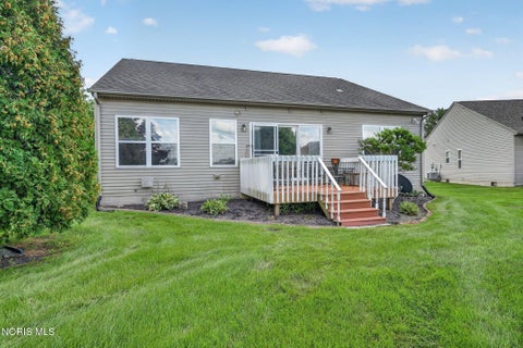 Tiny photo for 4828 Port Drive, Maumee, OH 43537 (MLS # 10012304)